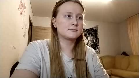 Anika online show from 10/10/25, 12:42