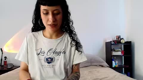 Snapshot of anika_lowen chatting on 03/05/25, 05:29 Anika And Lowen Your Thumbs Up Are Super Important For Us online show from 03/05/25, 05:29