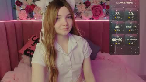 Snapshot of animealica chatting on 11/01/25, 02:24 Alica online show from 11/01/25, 02:24