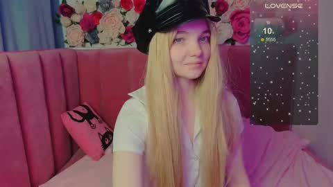 Alica online show from 11/12/25, 10:15