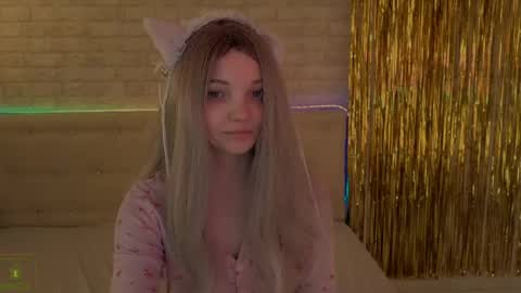 Alica online show from 05/26/26, 02:29