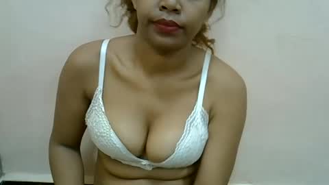 Snapshot of anischah chatting on 06/11/26, 01:16 anischah online show from 06/11/26, 01:16