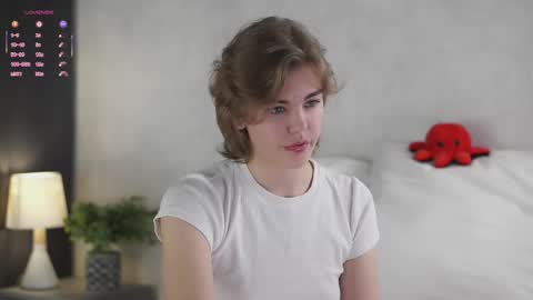 AnishaVivo online show from 12/05/25, 12:47