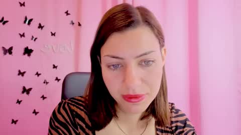 Anni online show from 10/22/25, 04:57