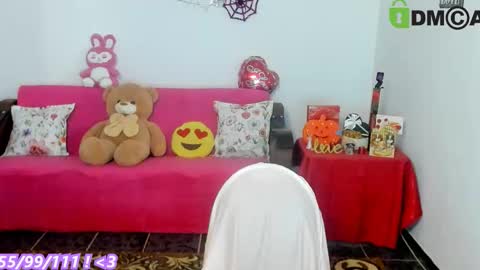 AnissyaX online show from 11/21/25, 02:54
