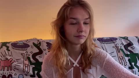 Snapshot of anita__hills chatting on 02/12/25, 12:37 anita__hills online show from 02/12/25, 12:37