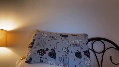 anita__hills online show from 09/27/25, 03:00