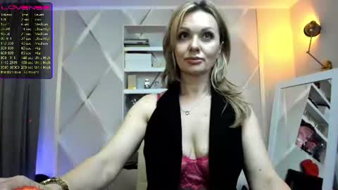 Anita online show from 06/19/26, 09:18