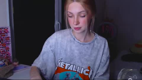 Snapshot of anita_moon_ chatting on 01/17/26, 12:04 anita_moon_ online show from 01/17/26, 12:04