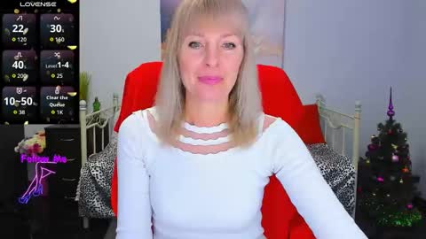 Snapshot of anita_tayson chatting on 12/15/25, 07:23 Anita online show from 12/15/25, 07:23