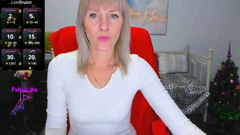 Snapshot of anita_tayson chatting on 12/22/25, 07:16 Anita online show from 12/22/25, 07:16