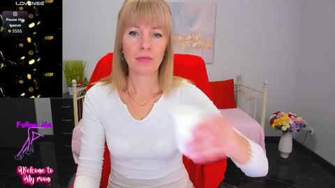 Snapshot of anita_tayson chatting on 03/04/26, 07:25 Anita online show from 03/04/26, 07:25