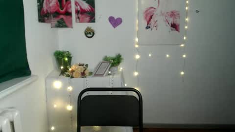 anitaa_a online show from 10/11/25, 07:40