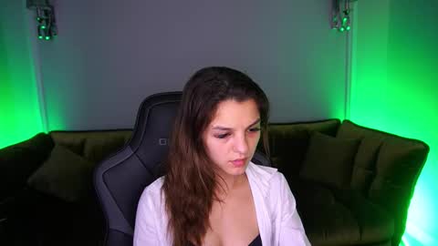 Snapshot of anitabambie chatting on 11/07/25, 02:17 Anita online show from 11/07/25, 02:17