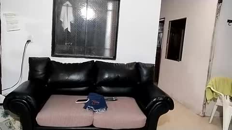 Snapshot of anitabig69 chatting on 10/17/25, 07:27 Anitabig69 online show from 10/17/25, 07:27