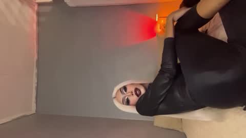 Miss Ann online show from 10/09/25, 10:52