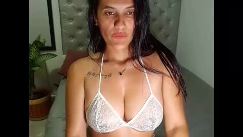 esmeralda online show from 03/07/25, 08:44