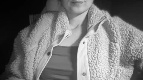 Snapshot of anje_forsexytime chatting on 03/07/25, 08:22 Anje online show from 03/07/25, 08:22