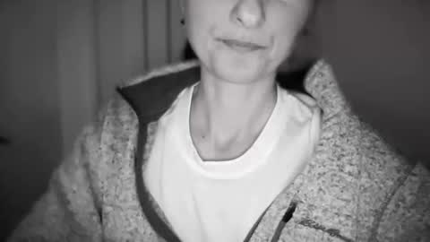 Snapshot of anje_forsexytime chatting on 10/25/25, 08:14 Anje online show from 10/25/25, 08:14