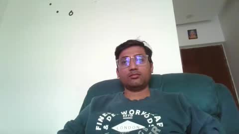 Slave looking for Mistress online show from 02/20/26, 06:26