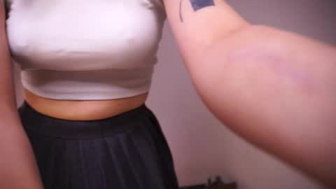 Ann online show from 12/04/25, 02:37