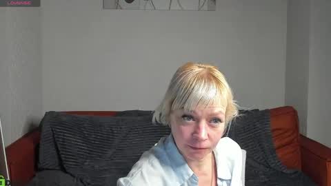 ann_annise online show from 05/11/26, 04:04