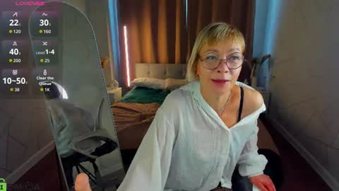 ann_annise online show from 07/23/26, 12:57