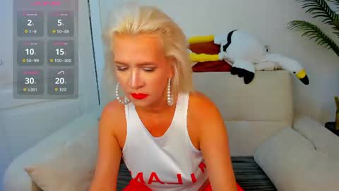 Luna Lady online show from 06/22/26, 08:33