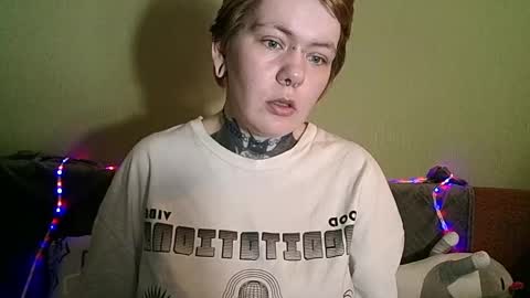 ann_lelala_ online show from 02/17/25, 01:32