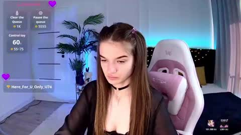 ann_woood online show from 06/12/26, 02:38