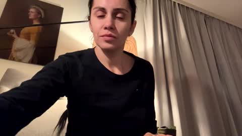 Anna online show from 12/30/24, 07:42