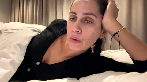 Anna online show from 11/07/25, 07:03