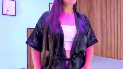 anna_eyes_ online show from 10/22/25, 12:27