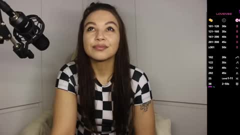 Snapshot of anna_from_heaven chatting on 01/05/25, 10:40 Anna online show from 01/05/25, 10:40