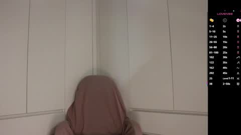 Snapshot of anna_from_heaven chatting on 02/10/25, 08:20 Anna online show from 02/10/25, 08:20