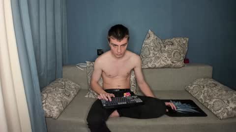 Snapshot of anna_jason chatting on 12/21/24, 06:12 Fansly Jason sweet ass online show from 12/21/24, 06:12