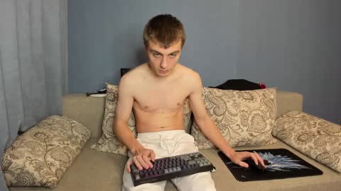 Snapshot of anna_jason chatting on 12/23/24, 04:28 Fansly Jason sweet ass online show from 12/23/24, 04:28