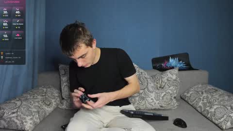 Snapshot of anna_jason chatting on 01/12/25, 04:40 Fansly Jason sweet ass online show from 01/12/25, 04:40