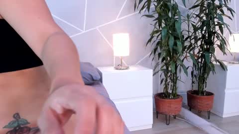 Anna online show from 01/07/25, 04:05