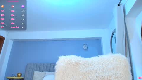 Snapshot of anna_lewis chatting on 11/03/25, 06:36 Anna online show from 11/03/25, 06:36