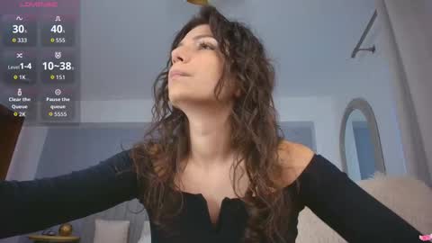 Snapshot of anna_lewis chatting on 12/02/25, 07:36 Anna online show from 12/02/25, 07:36