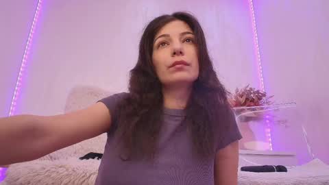 Anna online show from 05/02/26, 06:29