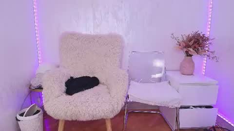 Anna online show from 07/08/26, 07:13
