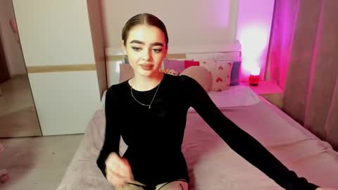 Anna online show from 02/04/25, 03:36