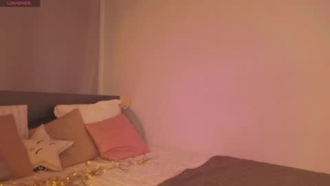 Anna online show from 04/30/26, 06:03