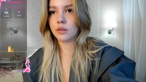 Anna online show from 12/10/24, 07:16