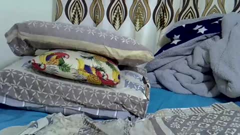 anna online show from 07/23/26, 06:17