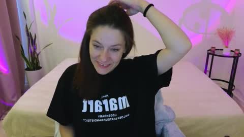 annaabels online show from 10/22/25, 05:52