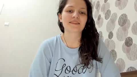 annaahcharm online show from 01/07/25, 09:18