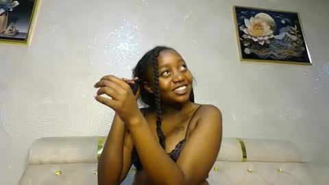Annabel online show from 02/05/25, 06:37
